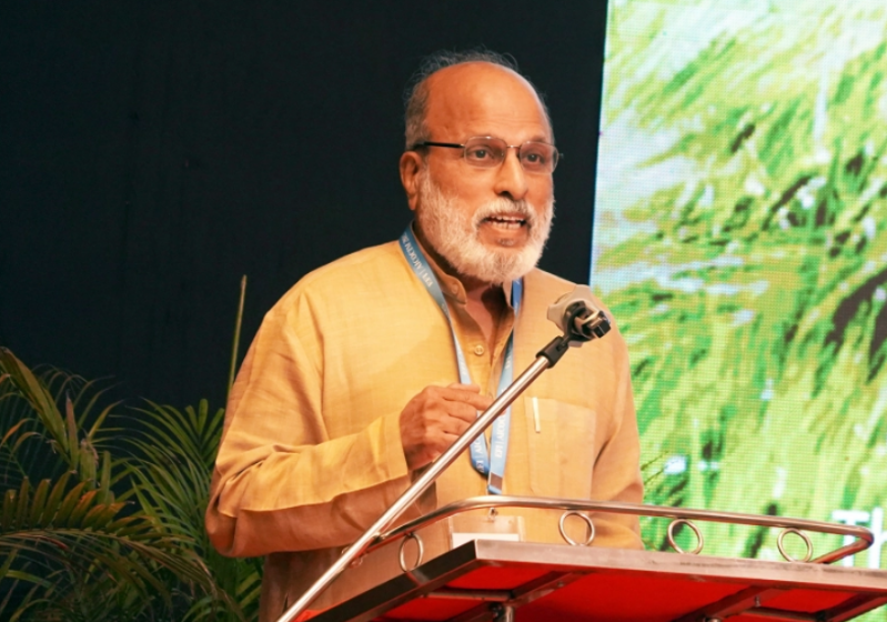 Le révérend Dr Jayakumar Christian sexprime à lAICOCIM à New Delhi le 16 septembre 2025, exhortant lÉglise en Inde à sapproprier son identité en marge de la société, lieu de naissance des mouvements de transformation.