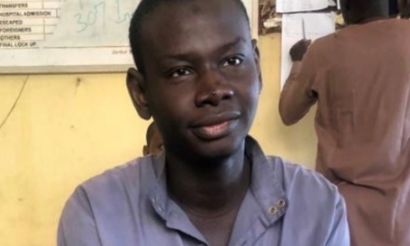 Yahaya Sharif-Aminu, qui est toujours en prison en attente dun nouveau procès, a demandé à la Cour suprême du Nigéria de déclarer la loi de lÉtat de Kano sur le blasphème inconstitutionnelle.