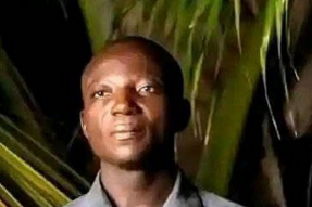 Le révérend Simon Nbach,