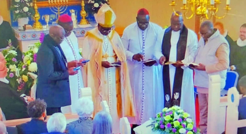 Lenterrement de larchevêque émérite Dr Nemuel Abubakar Babba de lÉglise luthérienne du Christ au Nigeria