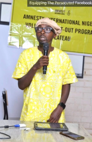 Le journaliste et défenseur des droits Lawrence Zongo a été arrêté par larmée nigériane et sest vu refuser laccès à un avocat le 5 octobre 2026.