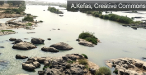 Rivière Kaduna le long de Karji, comté de Chikun, État de Kaduna, Nigeria.