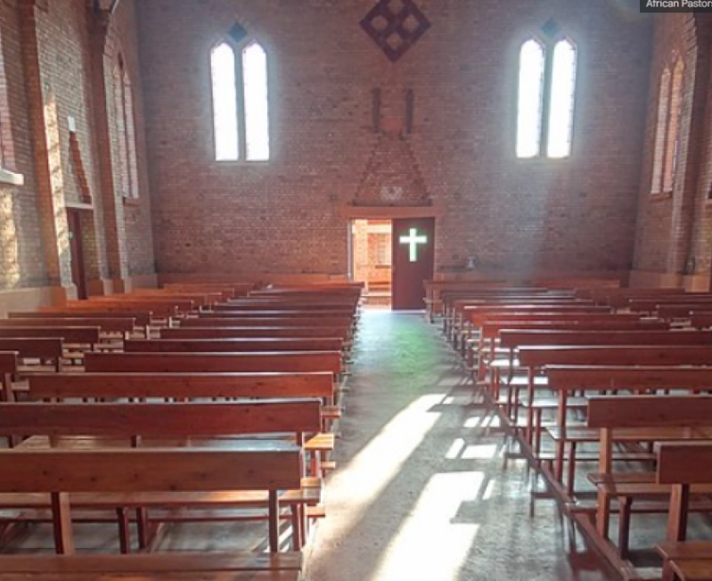 Selon lAfrican Pastors Fellowship, seules 23 des 239 églises anglicanes du diocèse de Kigeme sont restées ouvertes après lentrée en vigueur de la réglementation.