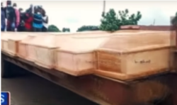 Cortège funèbre pour 27 chrétiens tués au Nigeria