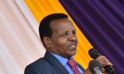 Un chanteur gospel kenyan non-voyant annonce sa candidature à la présidentielle de 2027, affirmant que le leadership « n’est pas une question de vue mais de vision »