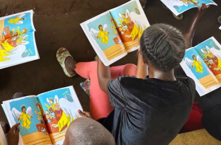 Le livre « Church Dog Adventures » dévoilé au Kenya pour enseigner aux enfants l’Évangile et le travail missionnaire