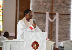 L’Église anglicane du Nigeria rompt avec l’Église d’Angleterre après la nomination de la nouvelle archevêque de Cantorbéry favorable aux unions homosexuelles