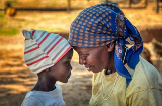 Le mot « orphelin » est souvent une étiquette inexacte qui conduit à des suppositions erronées