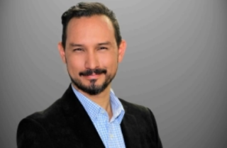 Le rédacteur de CDI Amérique latine, Javier Bolaños, rejoint le conseil d’administration de COICOM